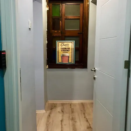 Cheers Vintage Hostel